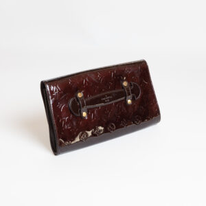 Louis Vuitton Alma Vernis Clutch